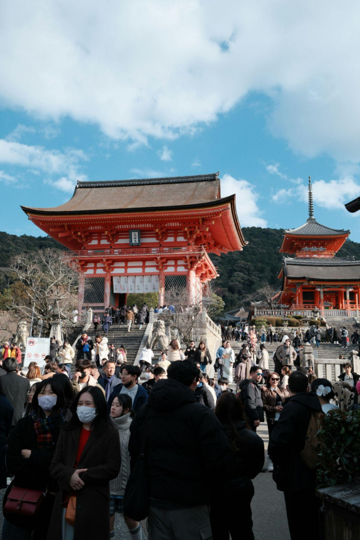 Jepang Mulai Serius Mengatasi Overtourism dan Turis yang Berperilaku Buruk